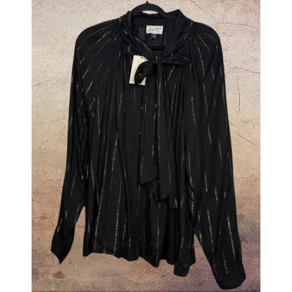 Universal Thread Womens Tie Front Bow Blouse Black Gold Striped Medium NWT - Picture 2 of 2